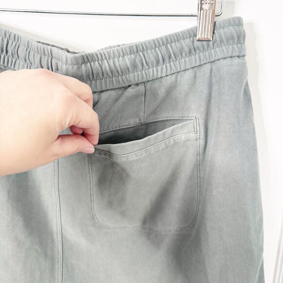 Athleta Farallon Mid Rise Skirt Semi Fitted Fern Green Activewear Hiking Size 10 - Picture 11 of 11